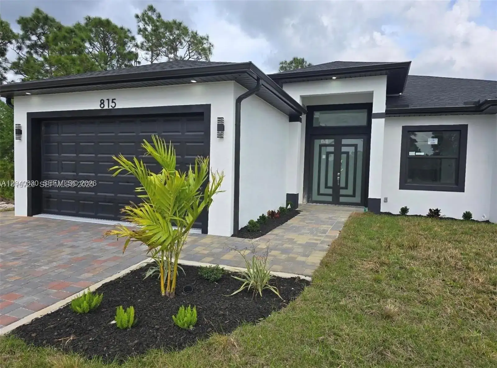 815 Anaconda Ave S, Lehigh Acres FL 33974 photo 3