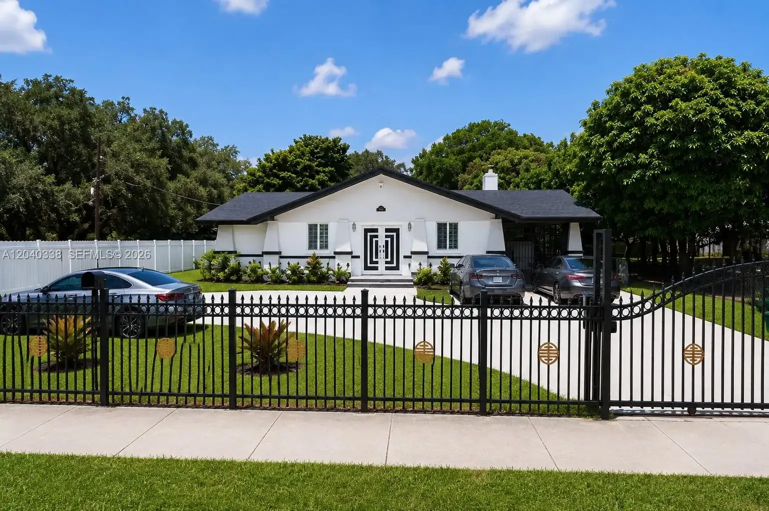 1860 NW 81st St, Miami FL 33147 photo 2