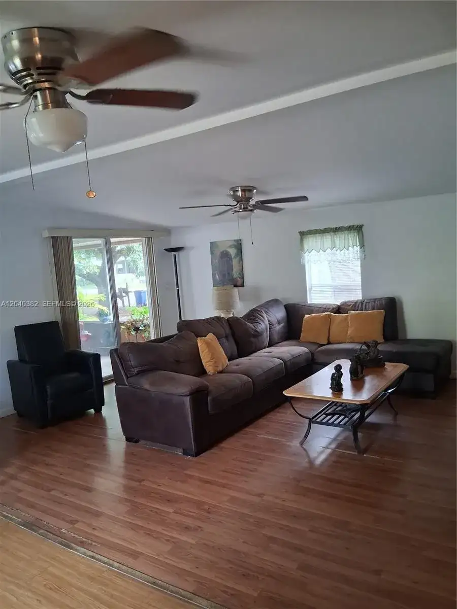 5030 SW 30th Ave, Dania Beach FL 33312 photo 3