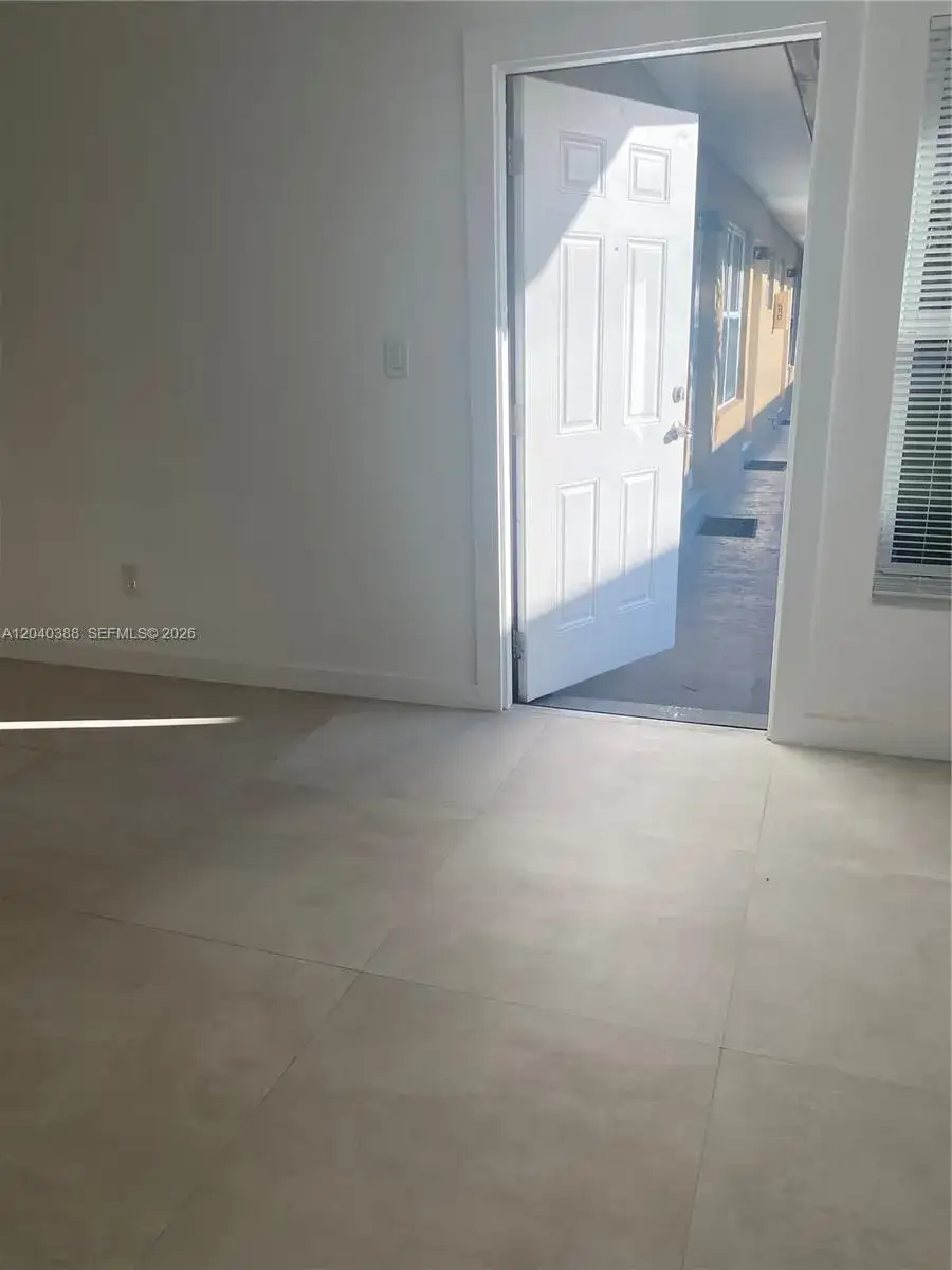 2011 NE 167th St # 9, North Miami Beach FL 33162 photo 3