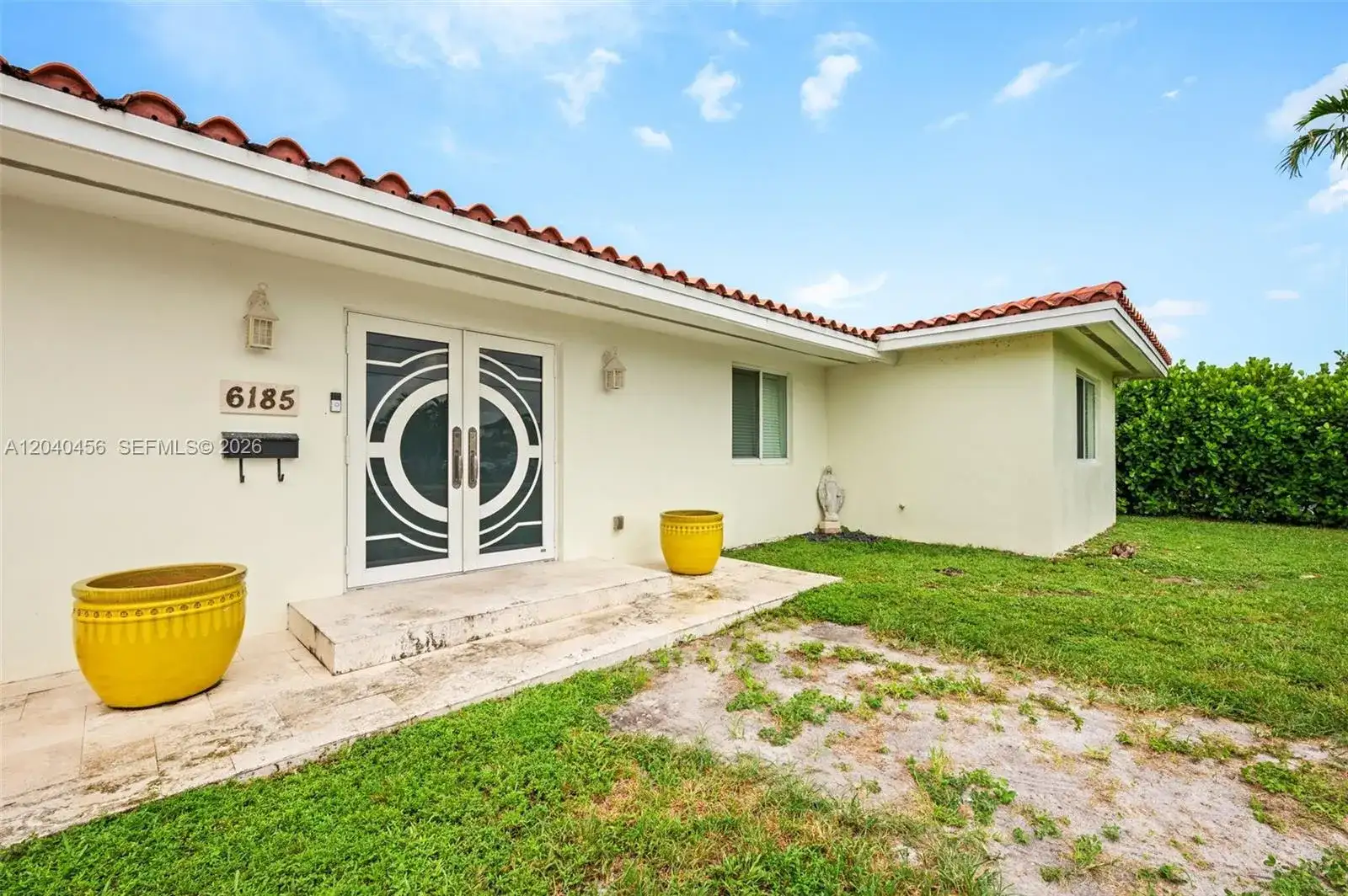 6185 W 10th Ave, Hialeah FL 33012 photo 3