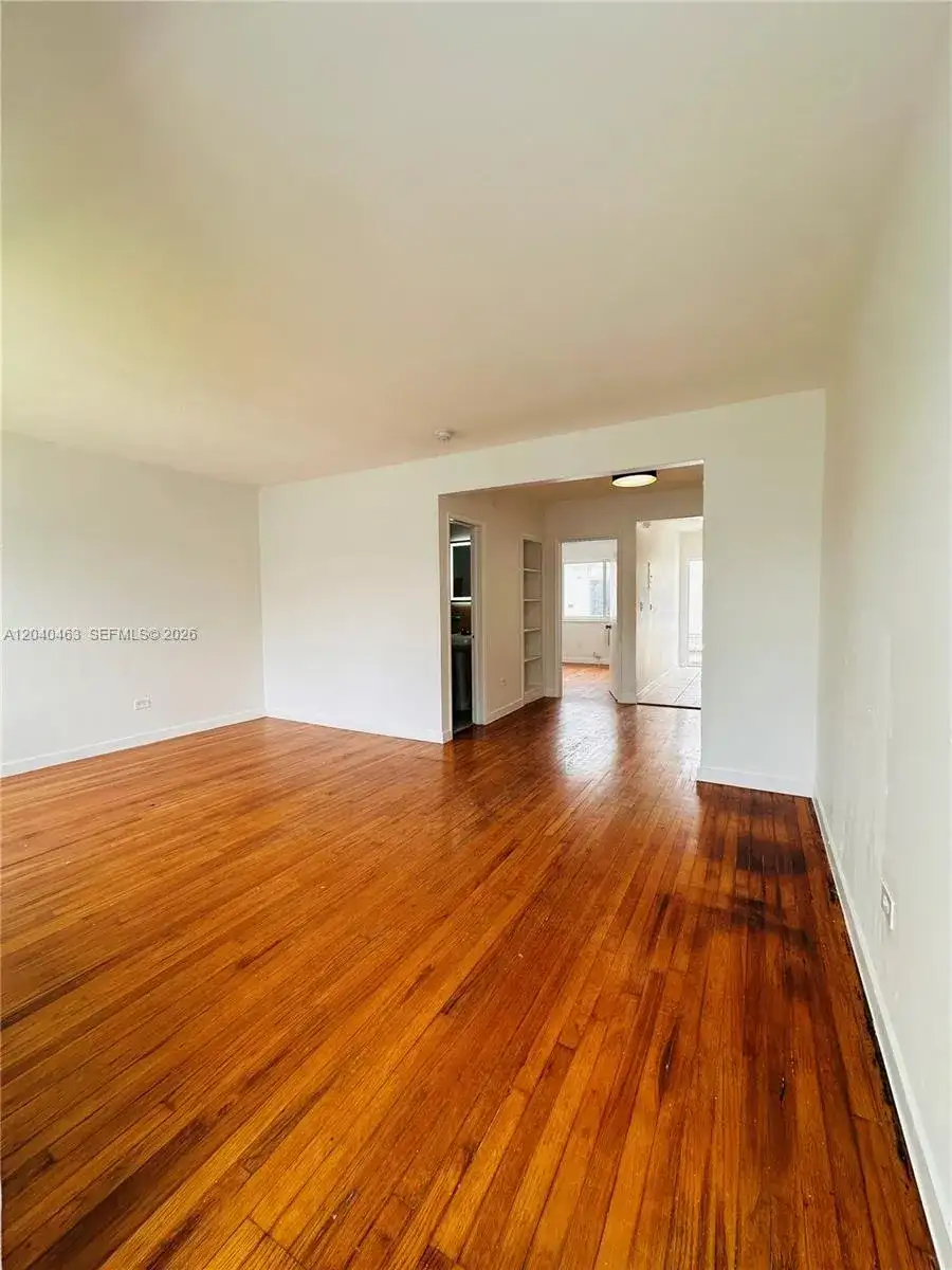 2045 Calais Dr # 7, Miami Beach FL 33141 photo 3