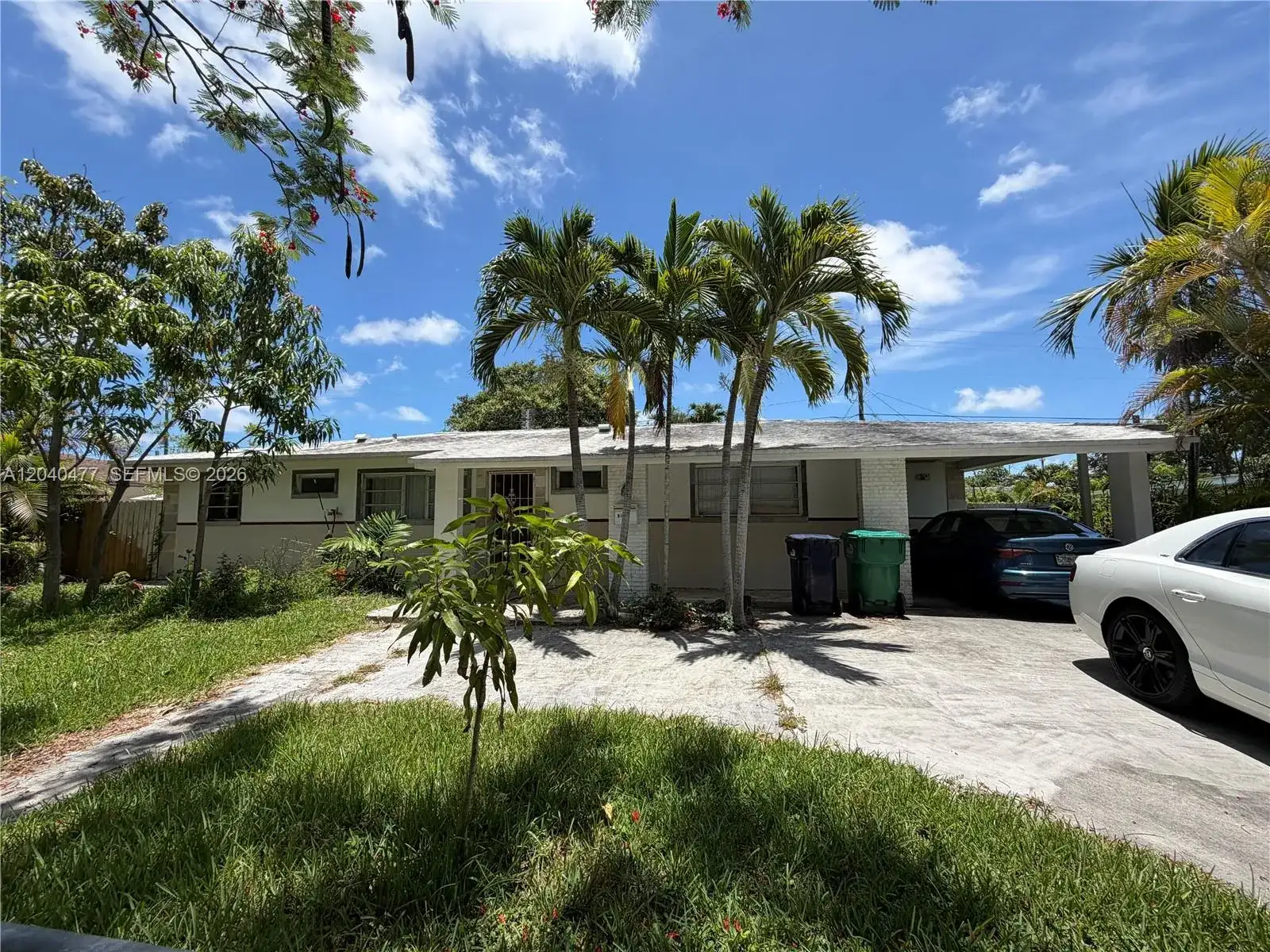 9110 SW 44th St, Miami FL 33165 photo 2