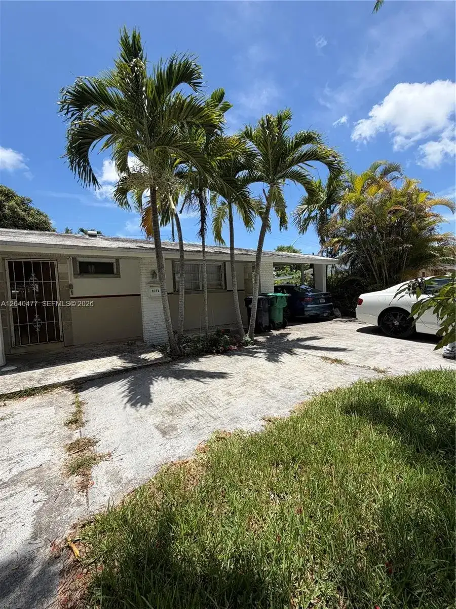 9110 SW 44th St, Miami FL 33165 photo 4
