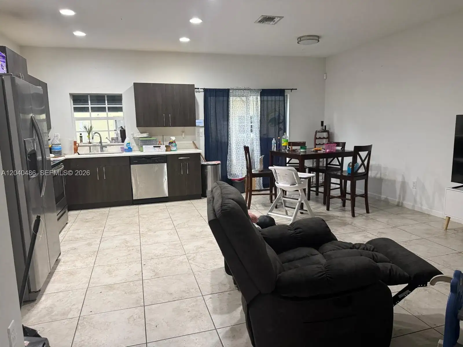 4037 NW 10th Pl, Lauderhill FL 33313 photo 4