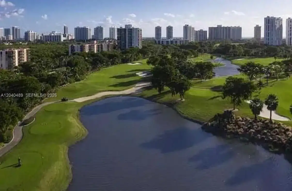 20500 W Country Club Dr # 109, Aventura FL 33180 photo 2