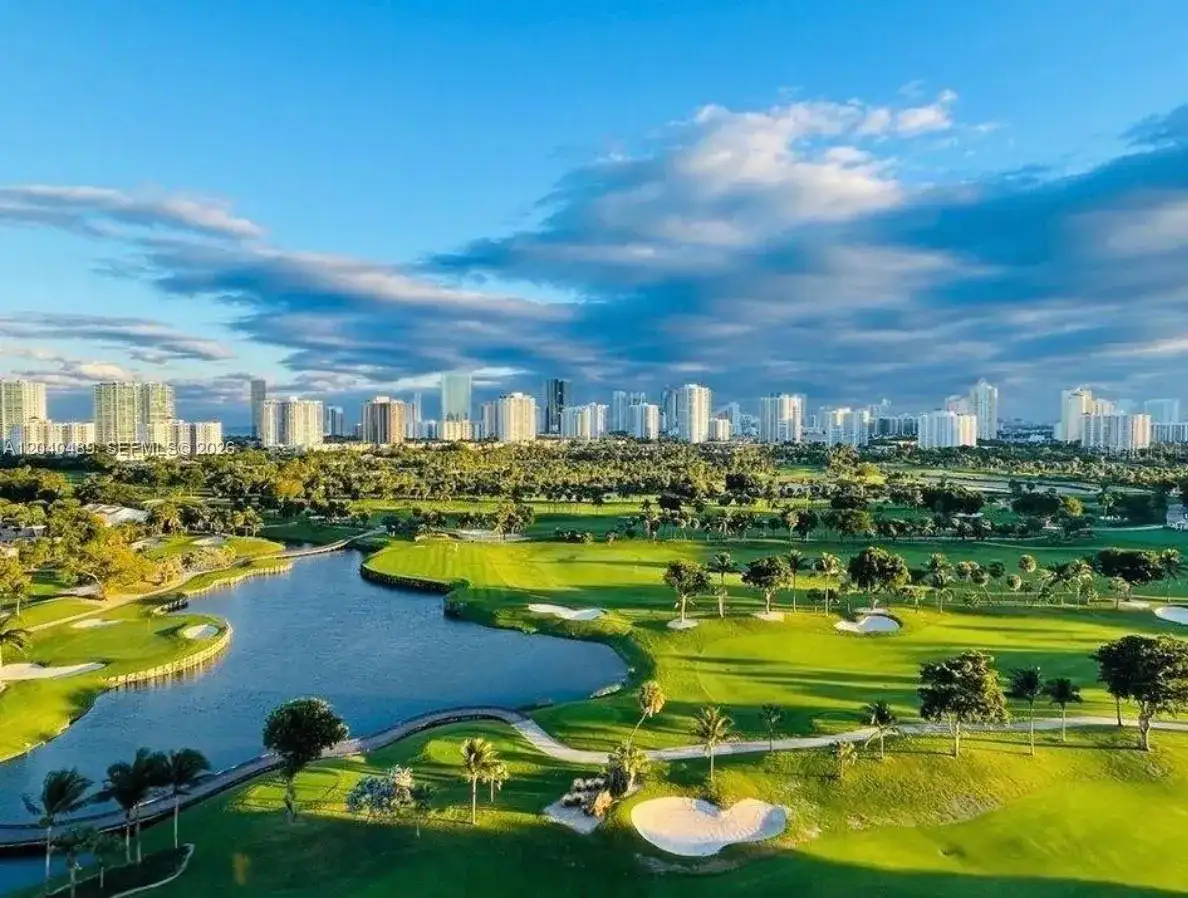 20500 W Country Club Dr # 109, Aventura FL 33180 photo 4