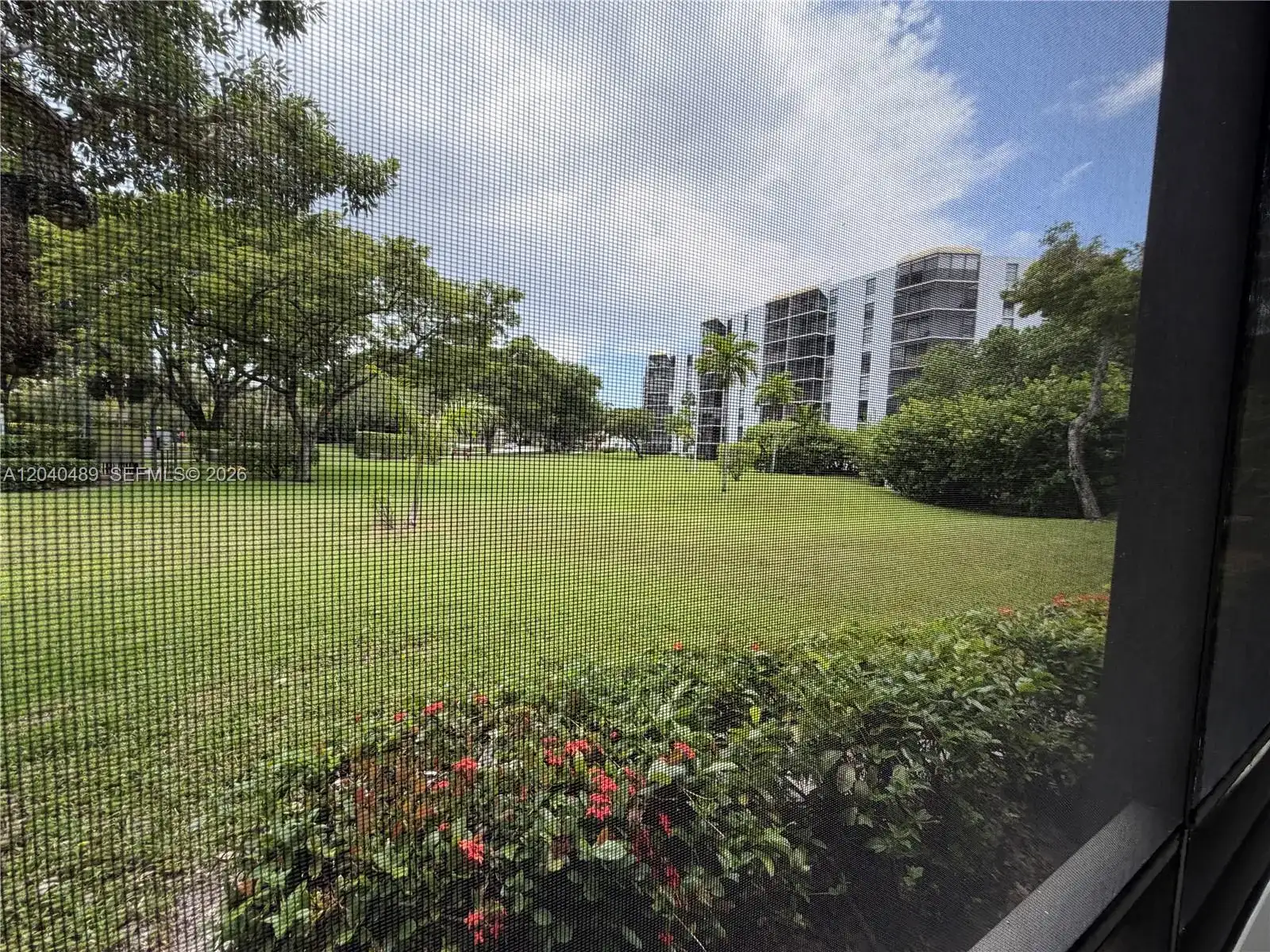 20500 W Country Club Dr # 109, Aventura FL 33180 photo 5