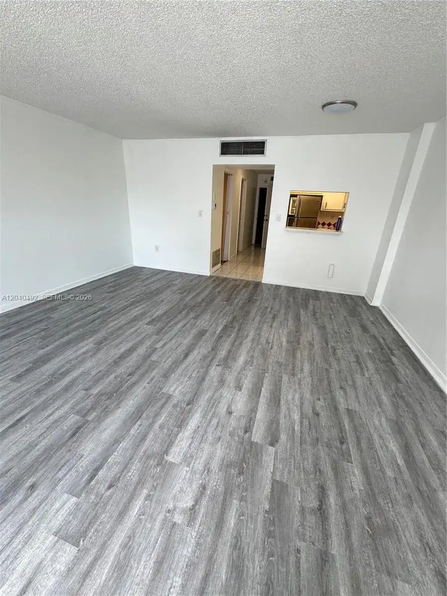 1470 NE 125th Ter # 205, North Miami FL 33161 photo 3