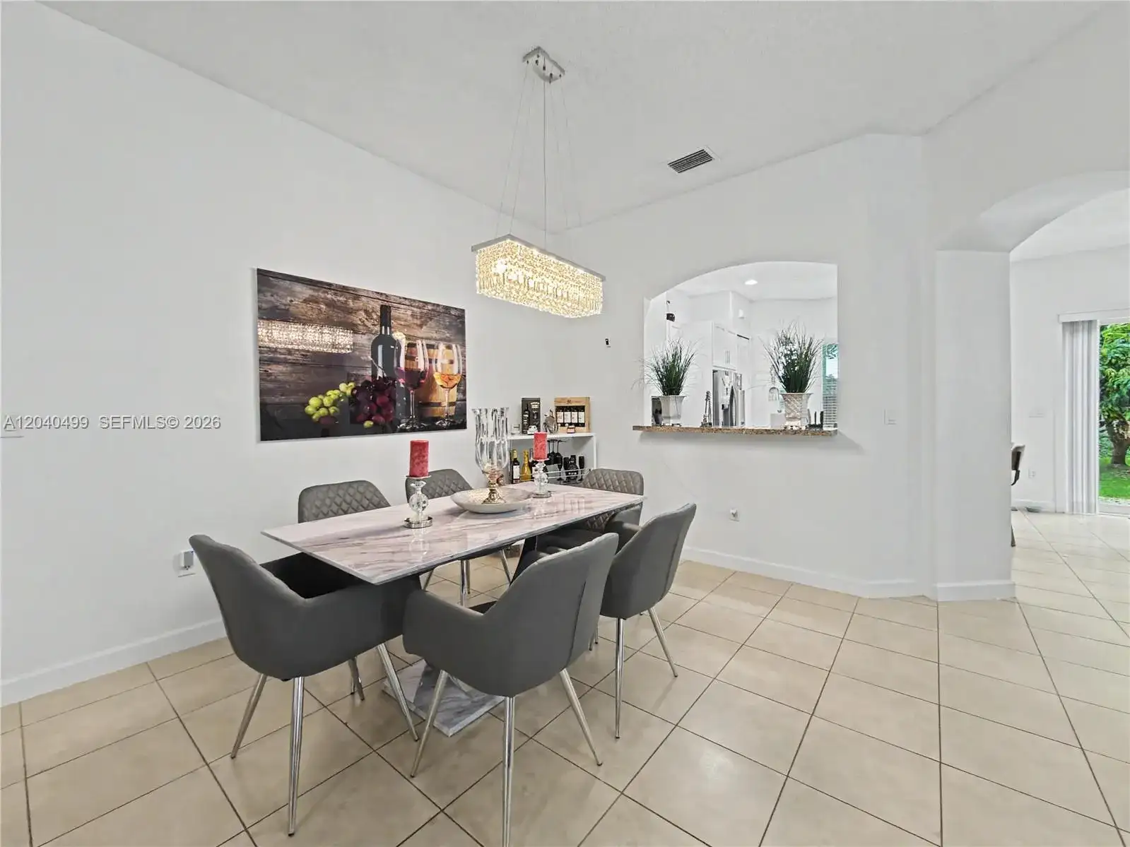 522 NE 20th Ave, Homestead FL 33033 photo 2