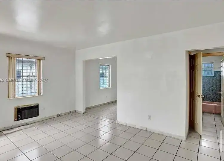 831 NW 21st Ct, Miami FL 33138 photo 5