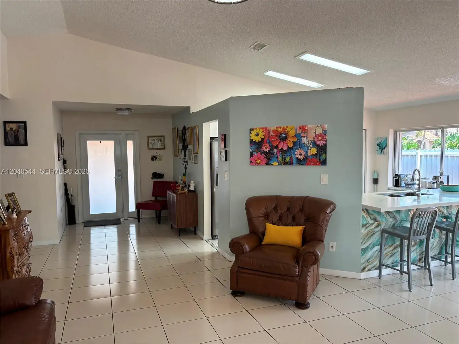 18713 NW 78th Ct, Hialeah FL 33015 photo 4