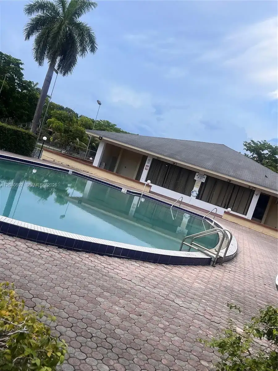 11905 NE 2nd Ave # C107, North Miami FL 33161 photo 2