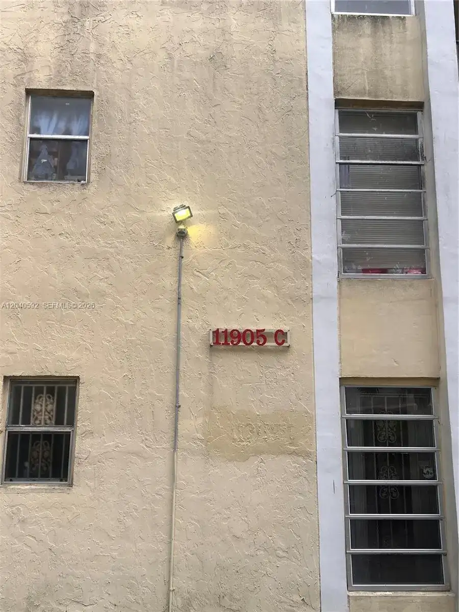 11905 NE 2nd Ave # C107, North Miami FL 33161 photo 3