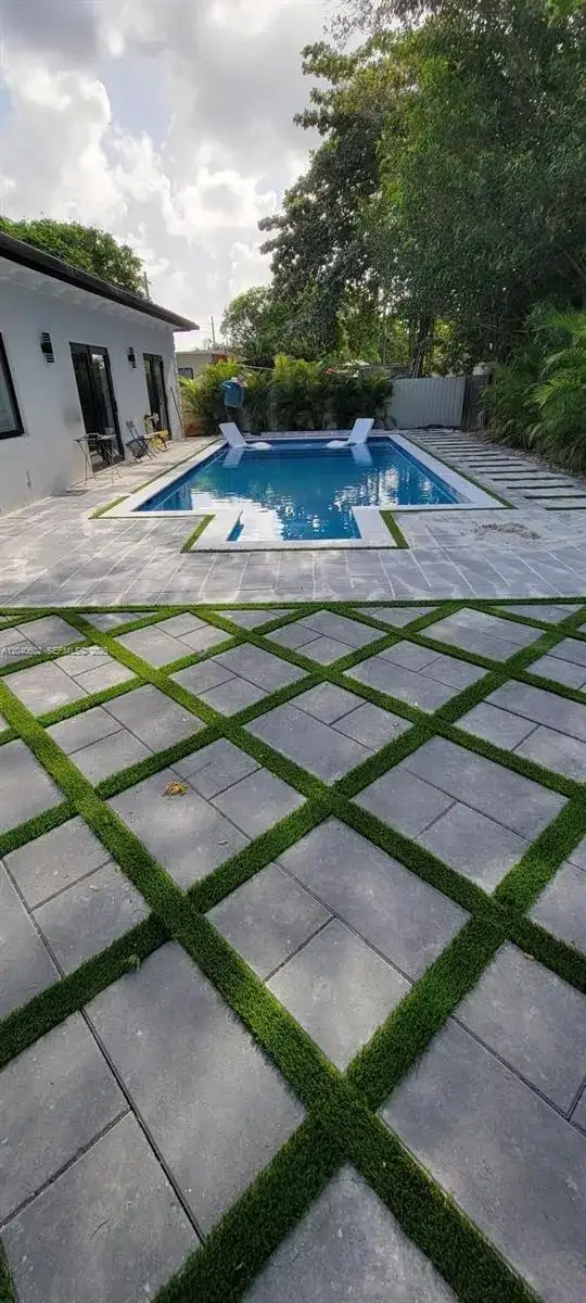 5901 SW 64th St, South Miami FL 33143 photo 2