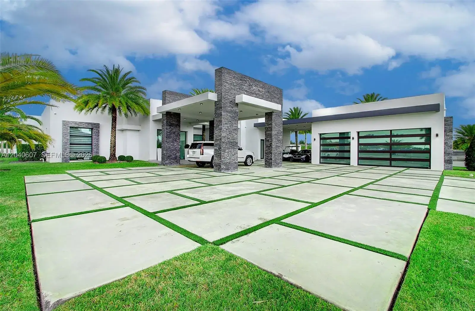 13052 NW 102nd Ave, Hialeah Gardens FL 33018 photo 4