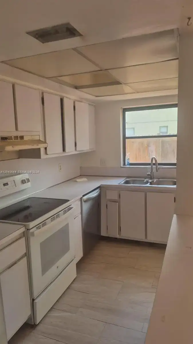 8617 NW 35th St # 8617, Coral Springs FL 33065 photo 4