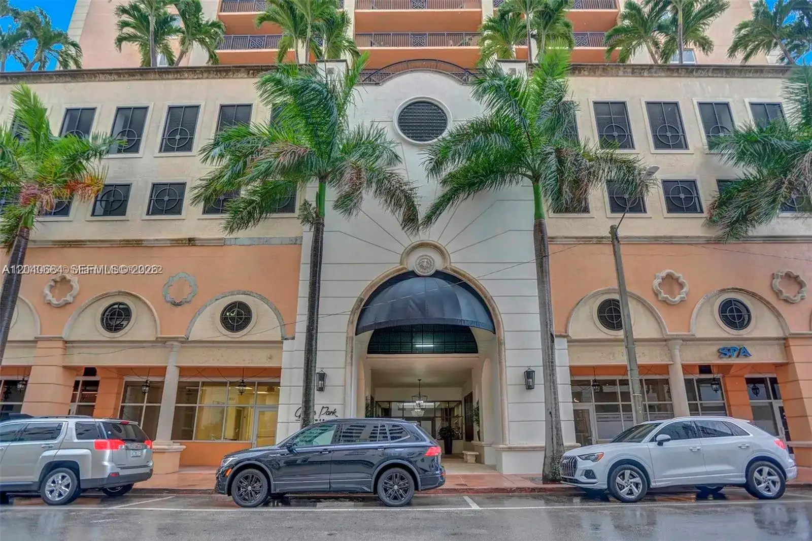 357 Almeria Ave # 703, Coral Gables FL 33134 photo 2