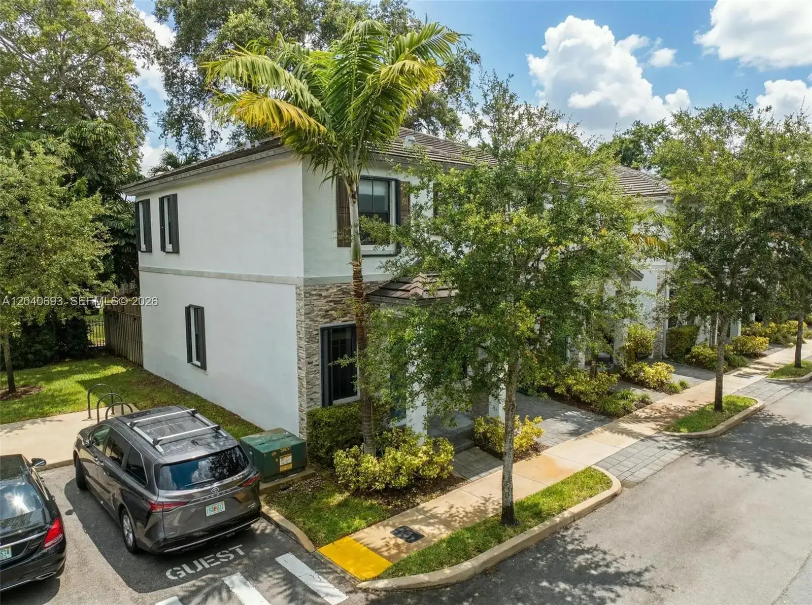 2821 SW 17th Ave, Fort Lauderdale FL 33315 photo 2