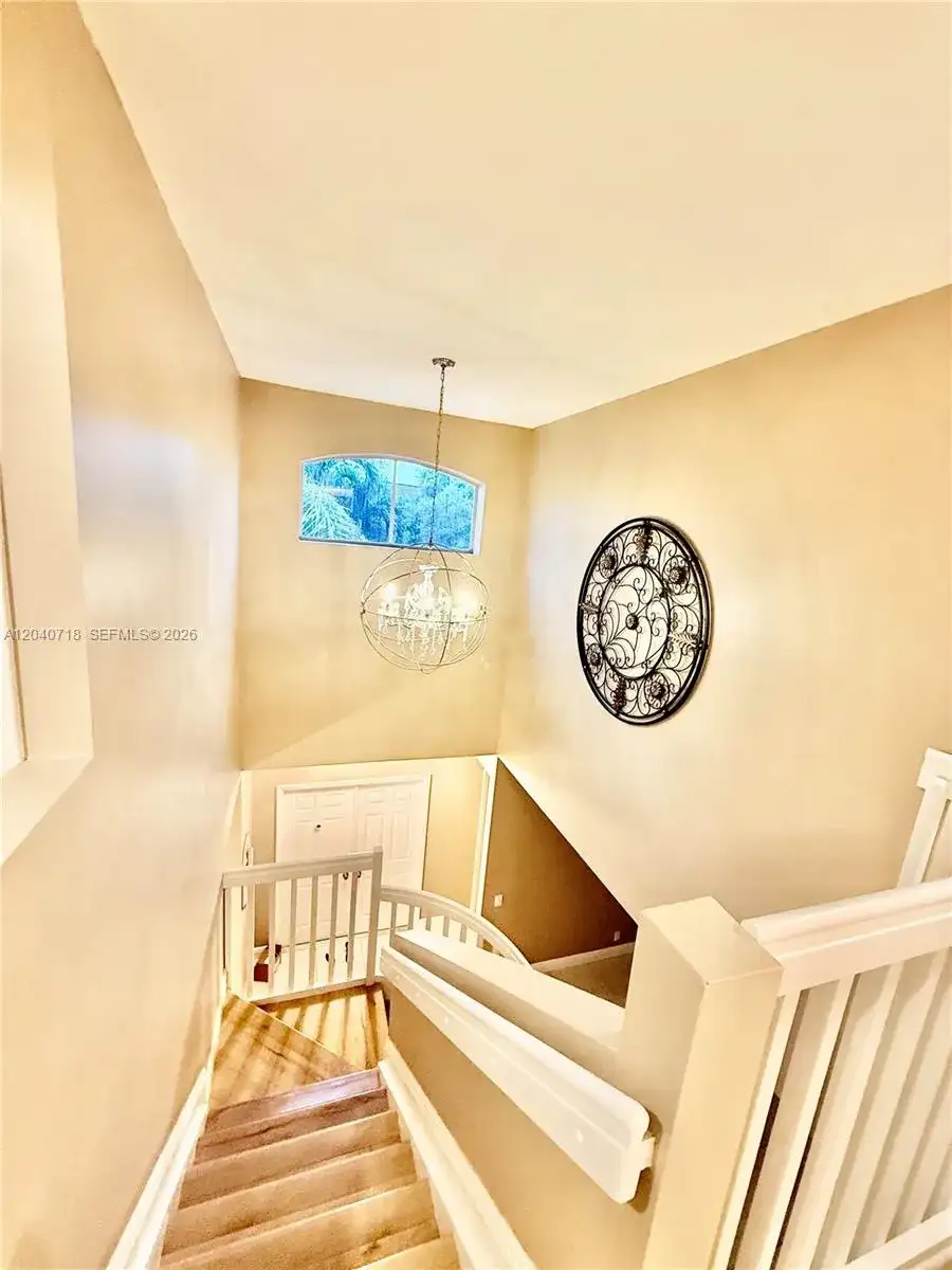 660 Sand Creek Cir, Weston FL 33327 photo 3