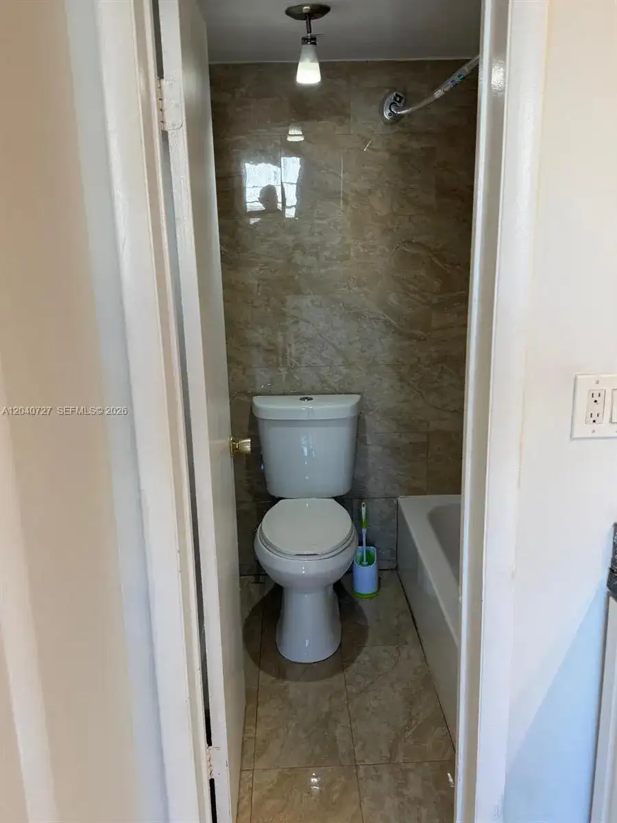 1990 Marseille Dr # 303, Miami Beach FL 33141 photo 4