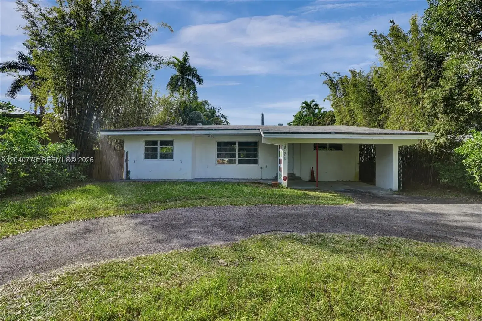 18500 NE 23rd Ct, Miami FL 33180 photo 3