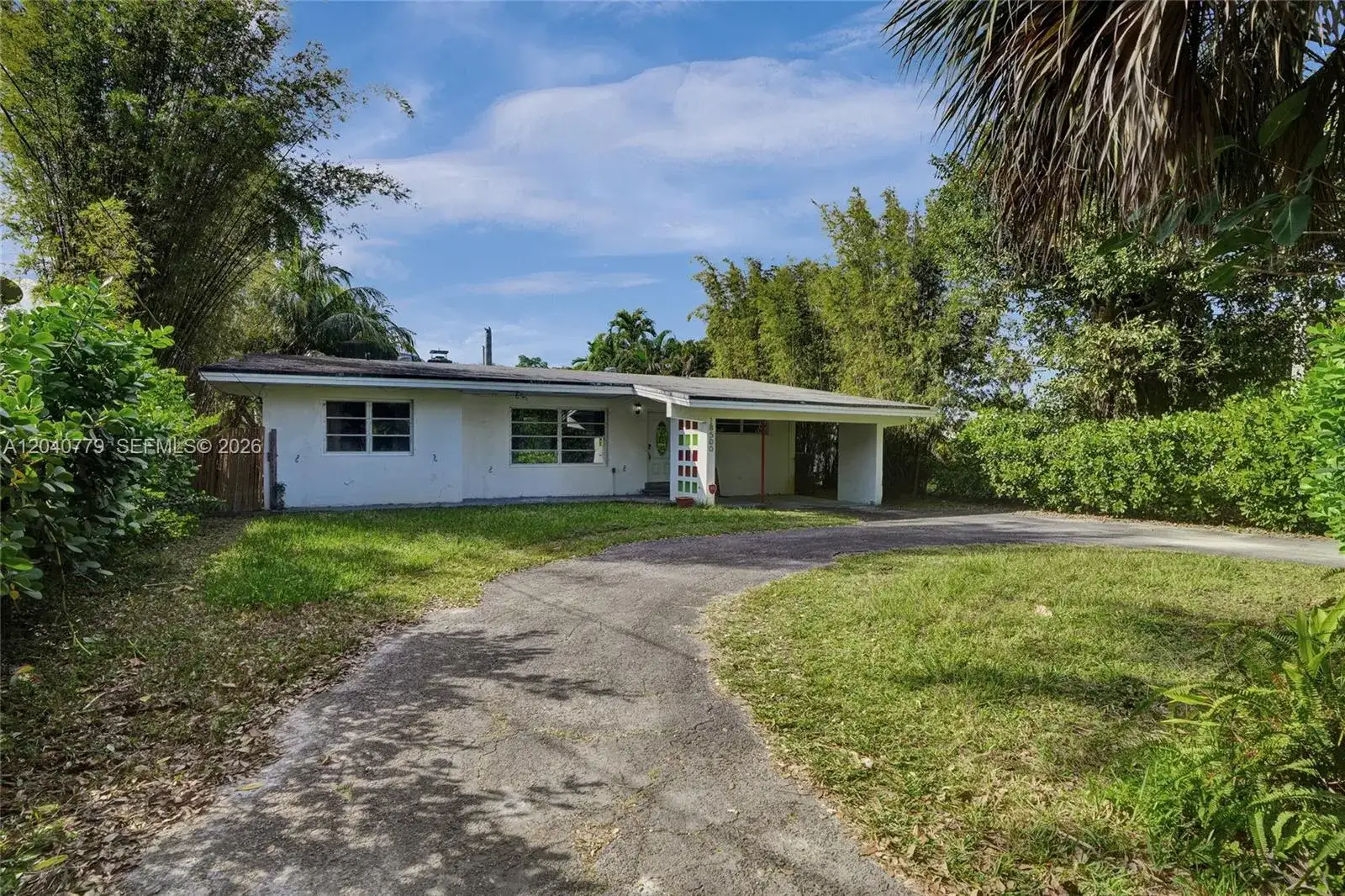 18500 NE 23rd Ct, Miami FL 33180 photo 4
