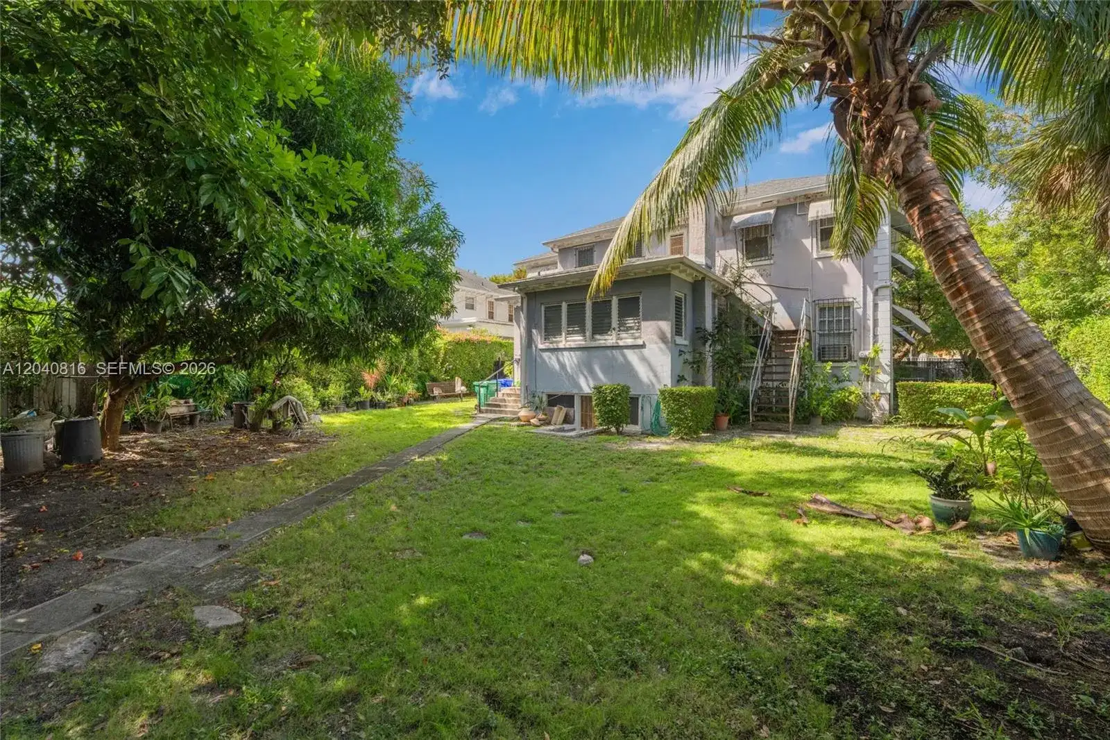 405 SW 11th Ave, Miami FL 33130 photo 2