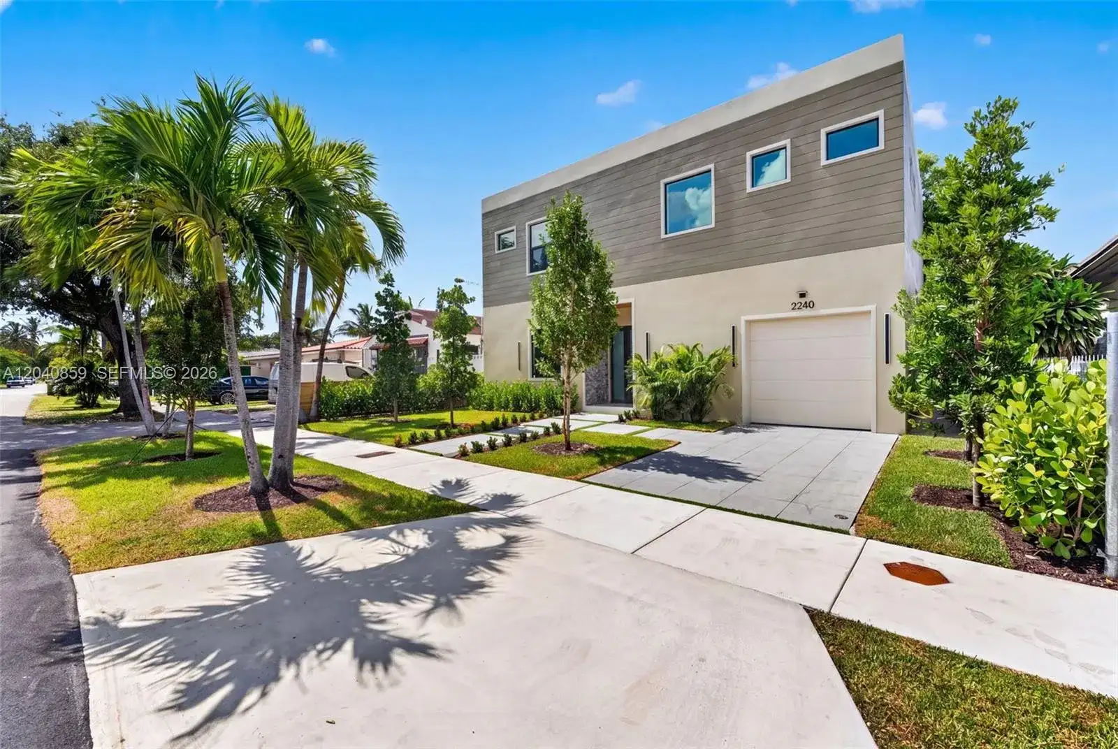 2240 SW 13th St, Miami FL 33145 photo 4