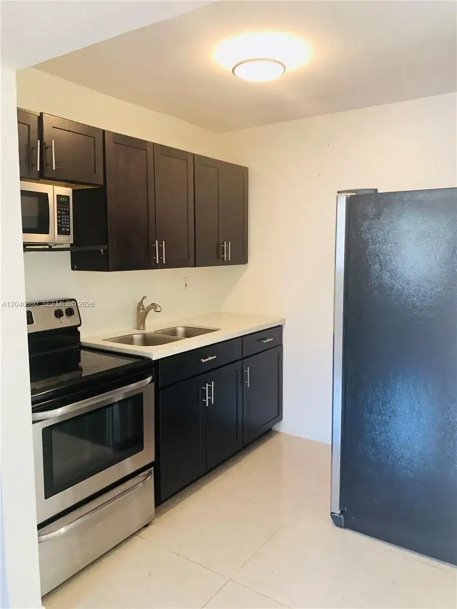 2715 Tigertail Ave # 109, Miami FL 33133 photo 3
