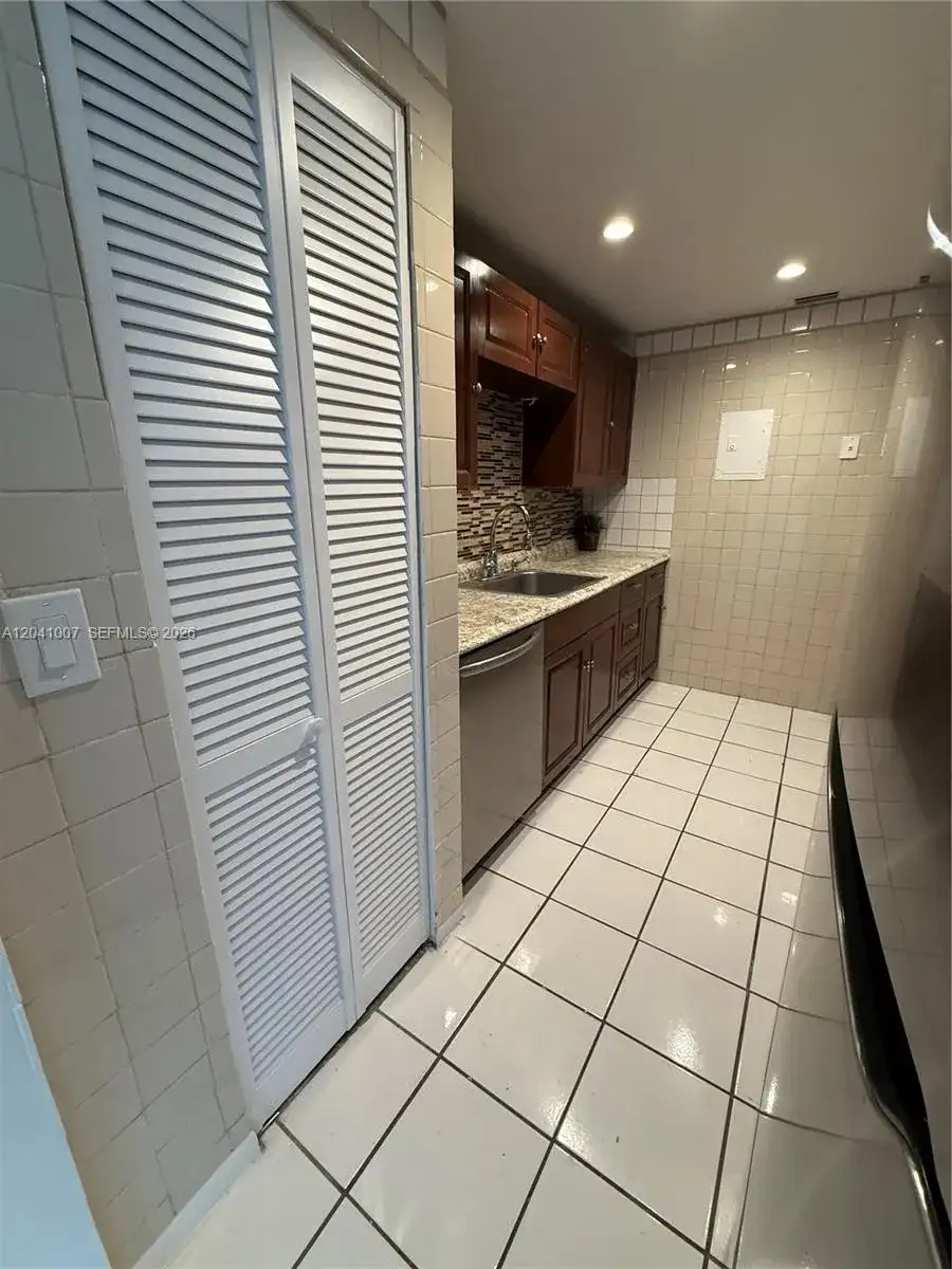 13455 NE 10th Ave # 410, North Miami FL 33161 photo 5