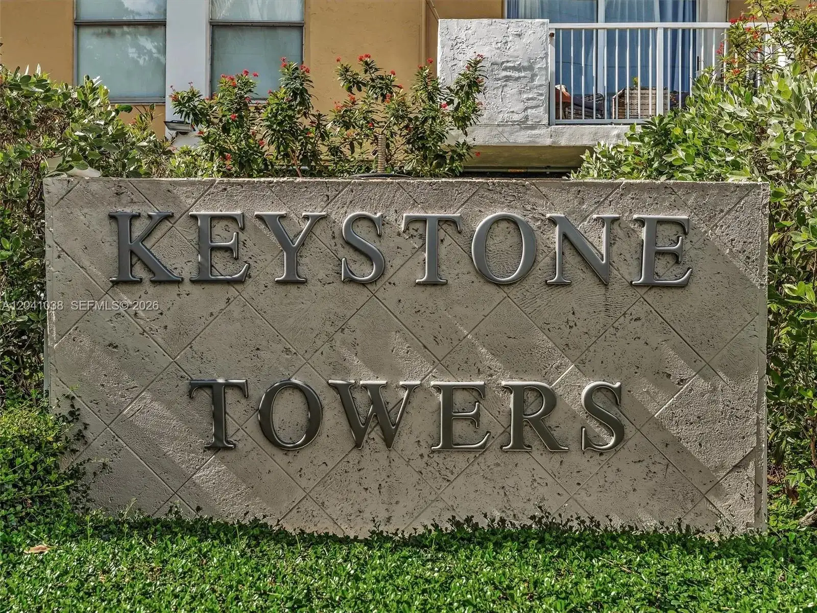 2020 NE 135th St # 601, North Miami FL 33181 photo 2
