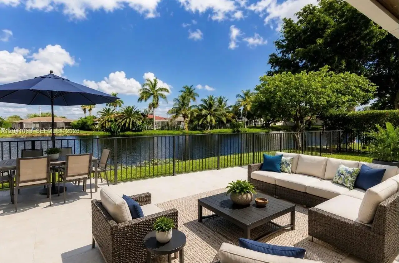 16641 Royal Poinciana Dr, Weston FL 33326 photo 2