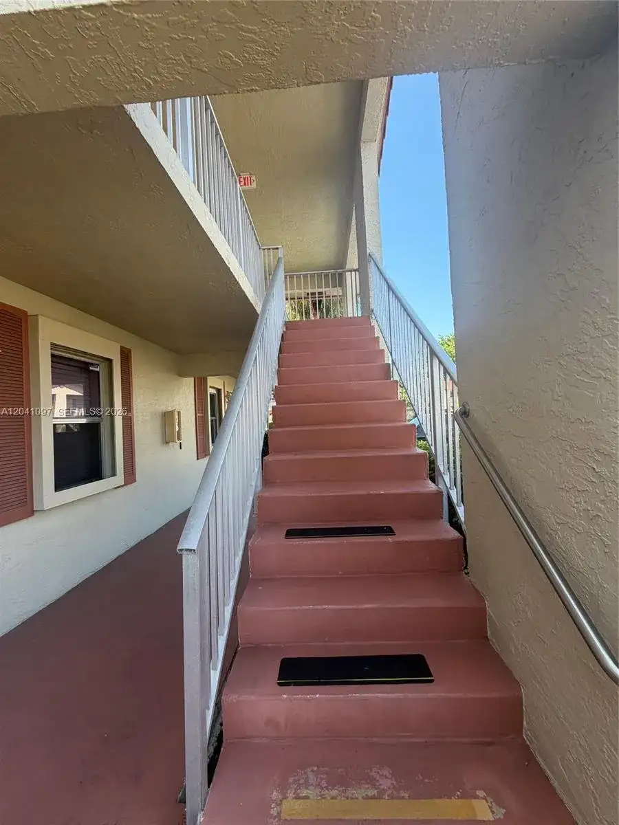 3031 Holiday Springs Blvd # 7, Margate FL 33063 photo 2