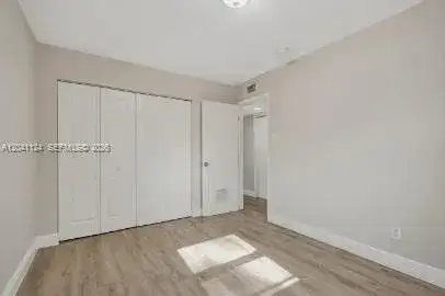 429 NW 9th Ave # 1, Fort Lauderdale FL 33311 photo 3