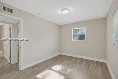 429 NW 9th Ave # 1, Fort Lauderdale FL 33311 photo 5