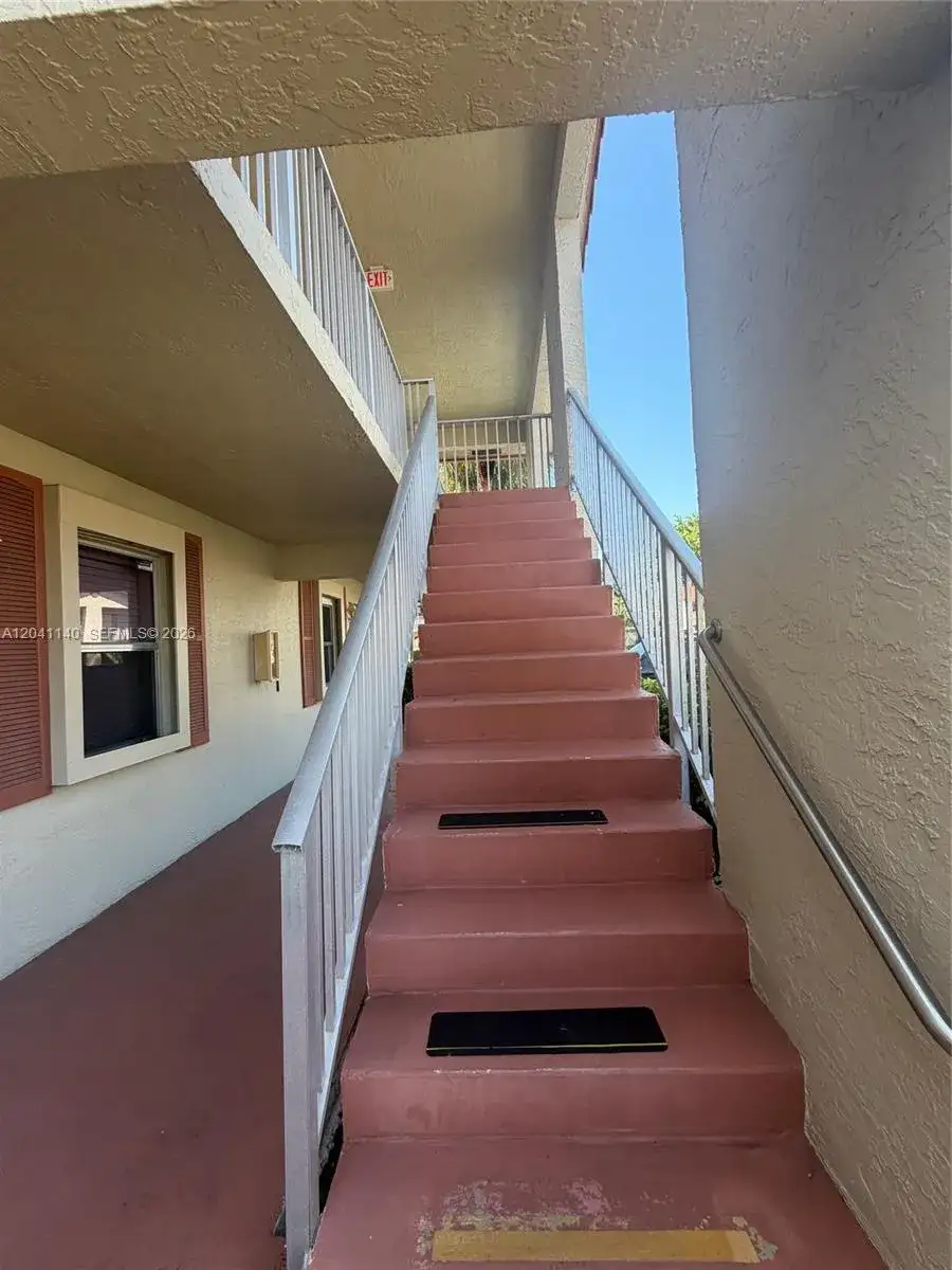 3031 Holiday Springs Blvd # 7, Margate FL 33063 photo 2