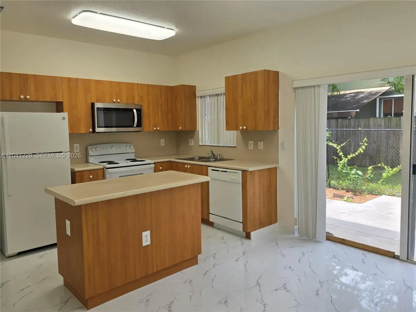 2973 SE 15th Ter, Homestead FL 33035 photo 4
