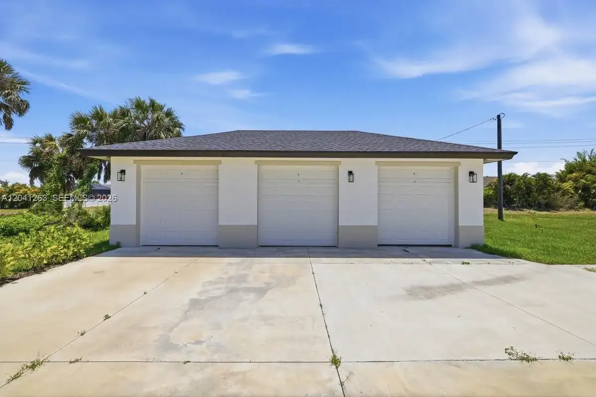 195 Rotonda Blvd W # A, Port Charlotte FL 33947 photo 2