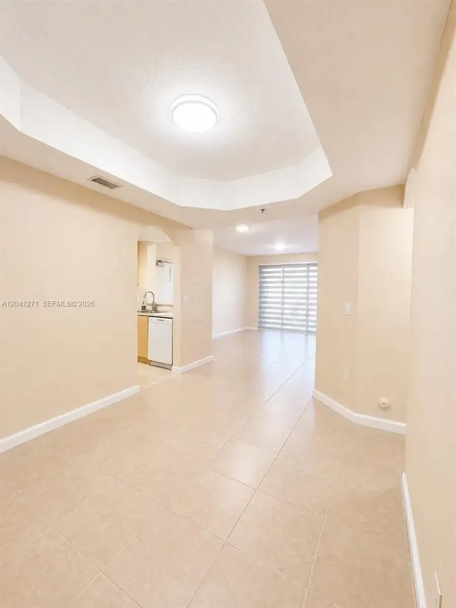 6670 NW 114th Ave # 603, Doral FL 33178 photo 3