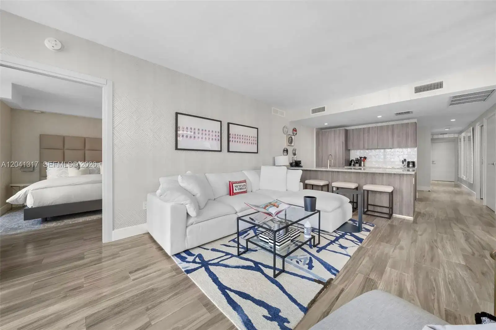 801 S Miami Ave # 1604, Miami FL 33130 photo 2