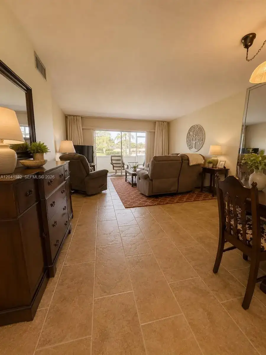 20 Abbey Ln # 101, Delray Beach FL 33446 photo 3