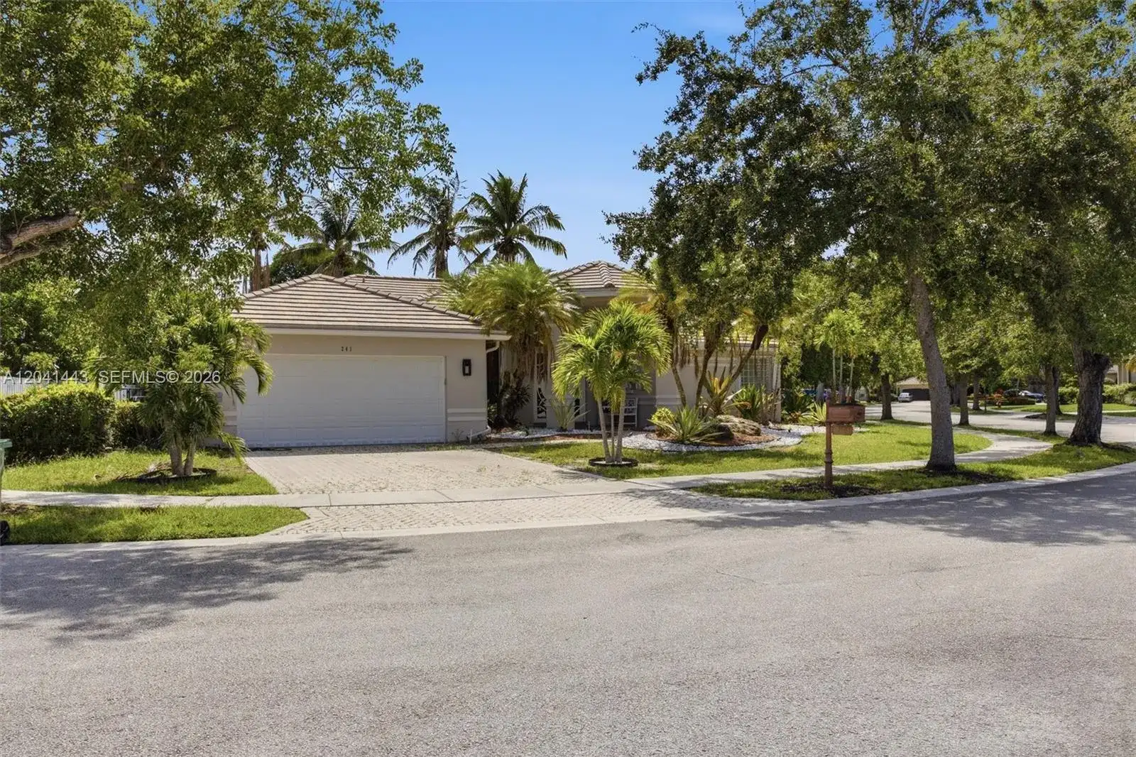 241 Fairmont Way, Weston FL 33326 photo 3