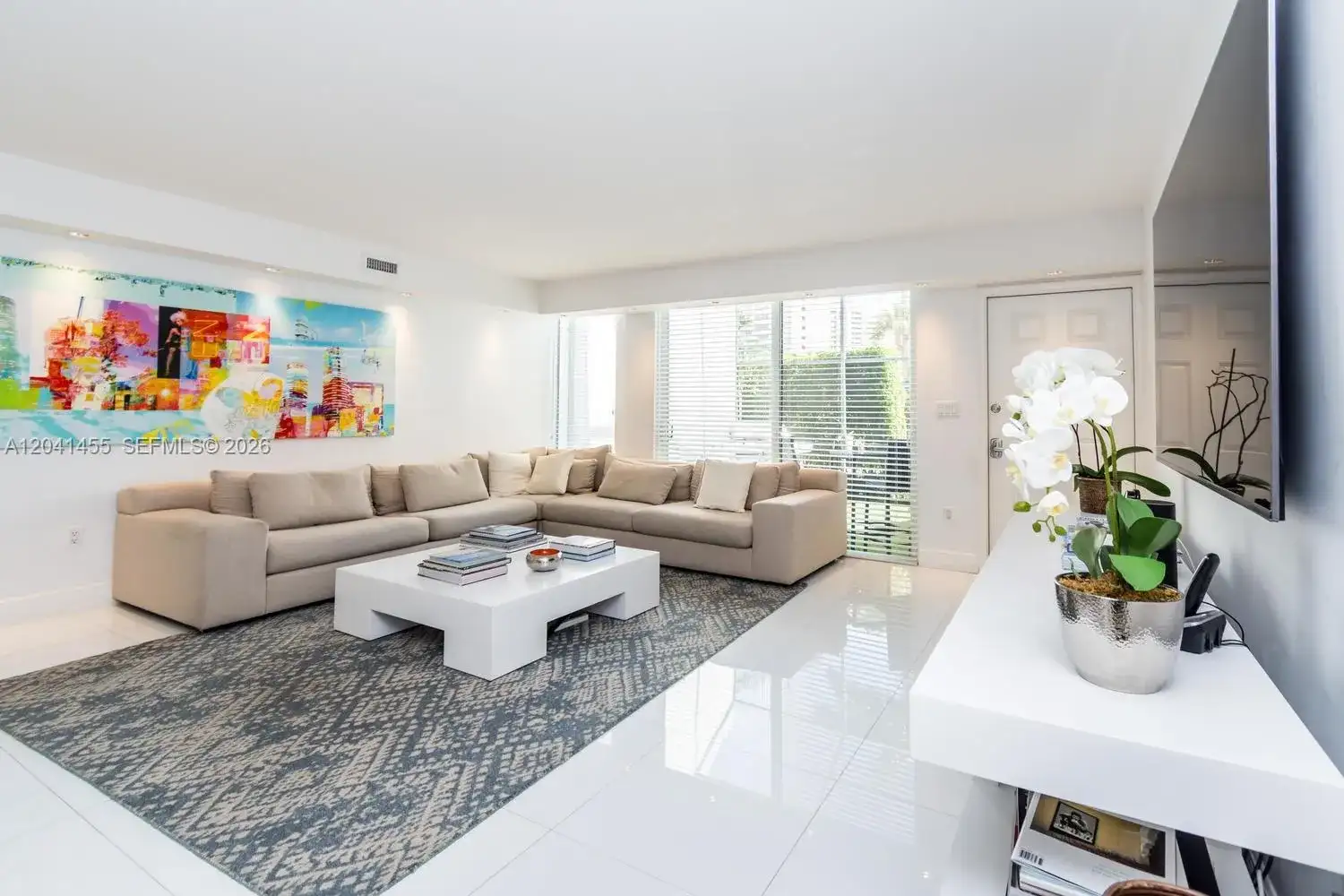 425 Grapetree Dr # 206, Key Biscayne FL 33149 photo 2