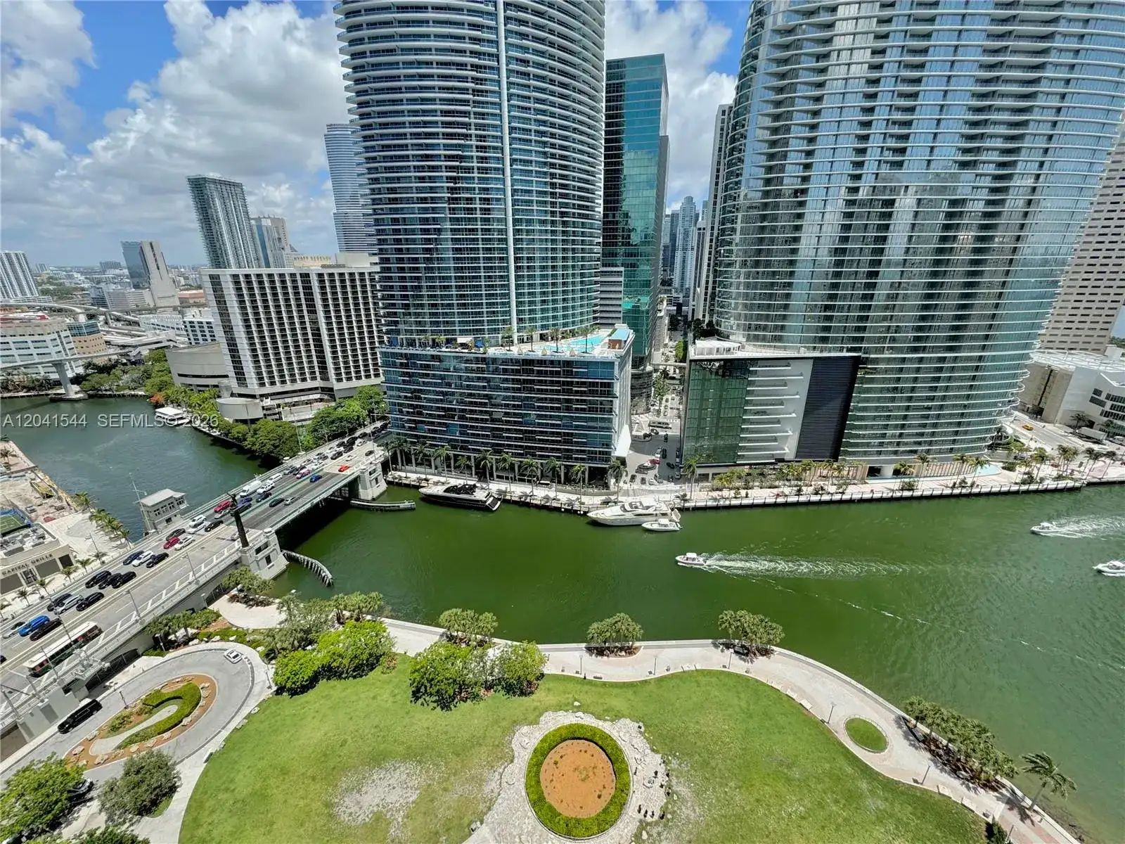 475 Brickell Ave # 2512, Miami FL 33131 photo 4