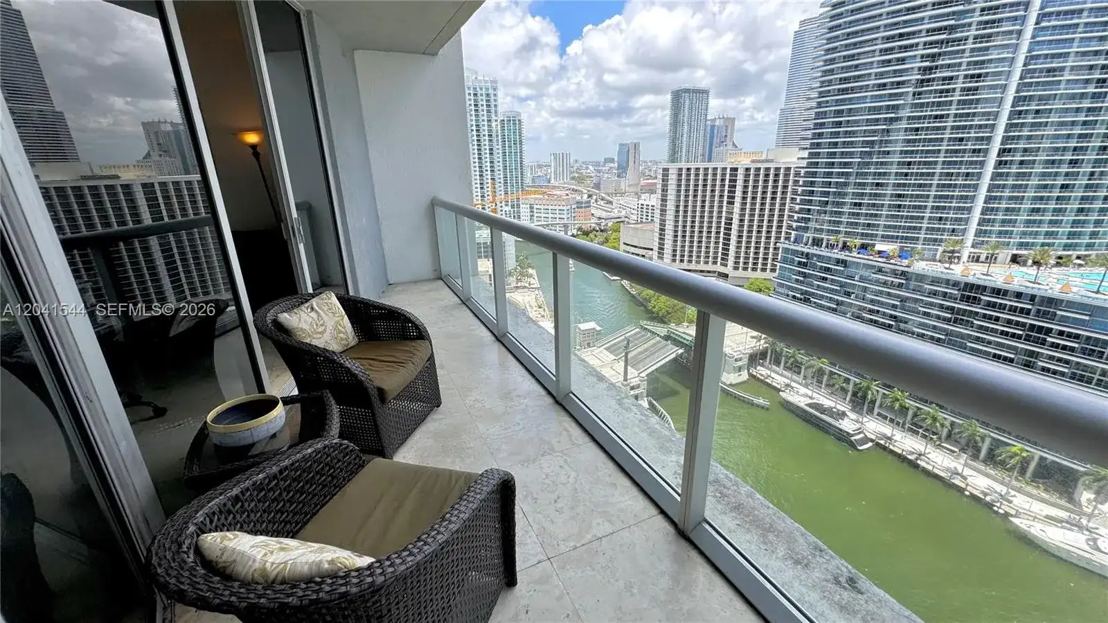 475 Brickell Ave # 2512, Miami FL 33131 photo 5