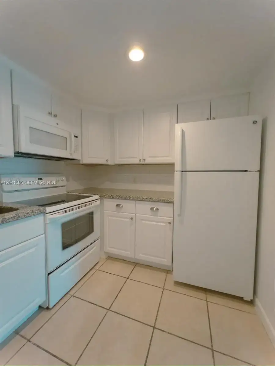 13335 Arch Creek Rd # 5, North Miami FL 33181 photo 3