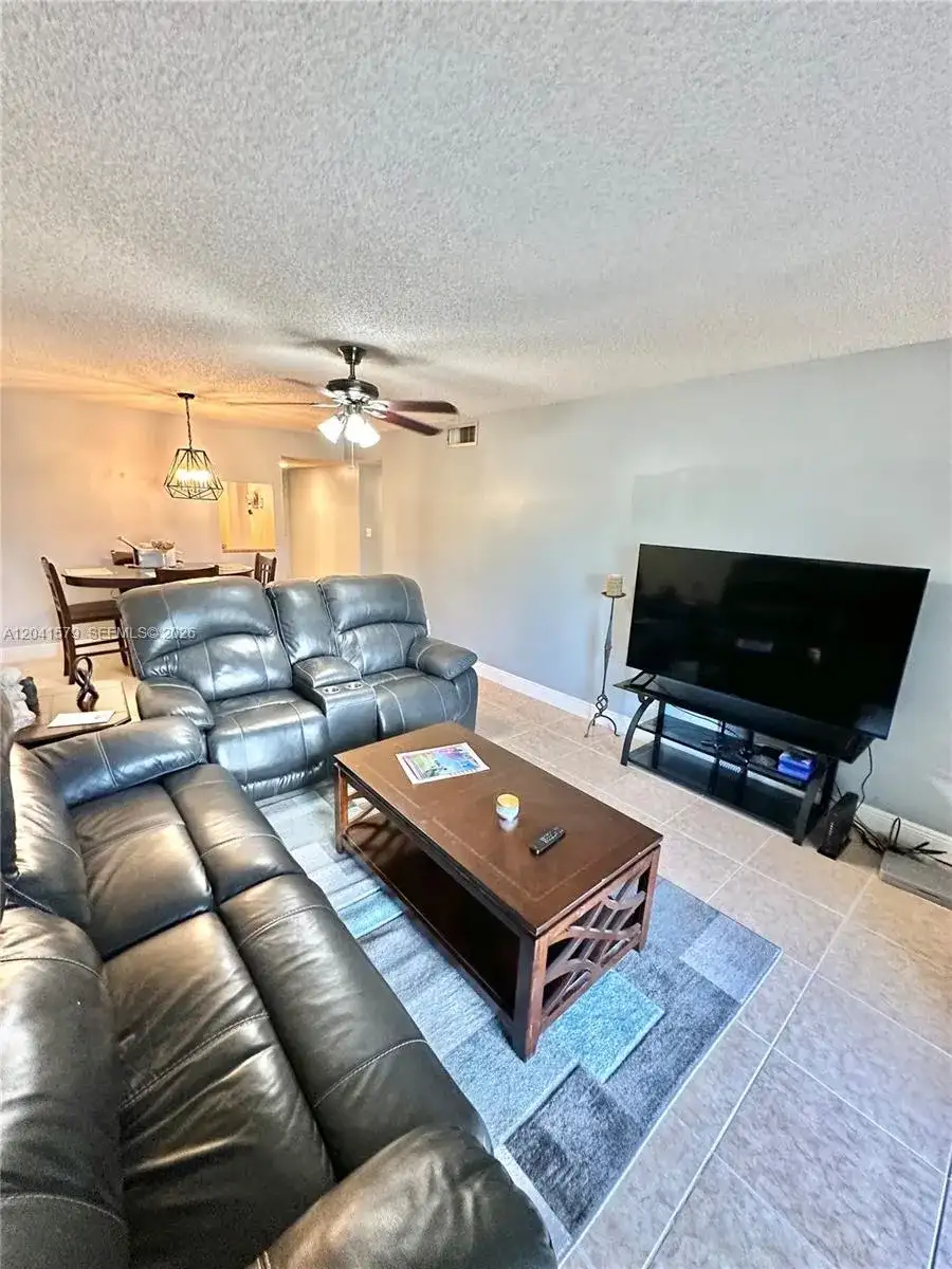 7561 NW 16th St # 2208, Plantation FL 33313 photo 2