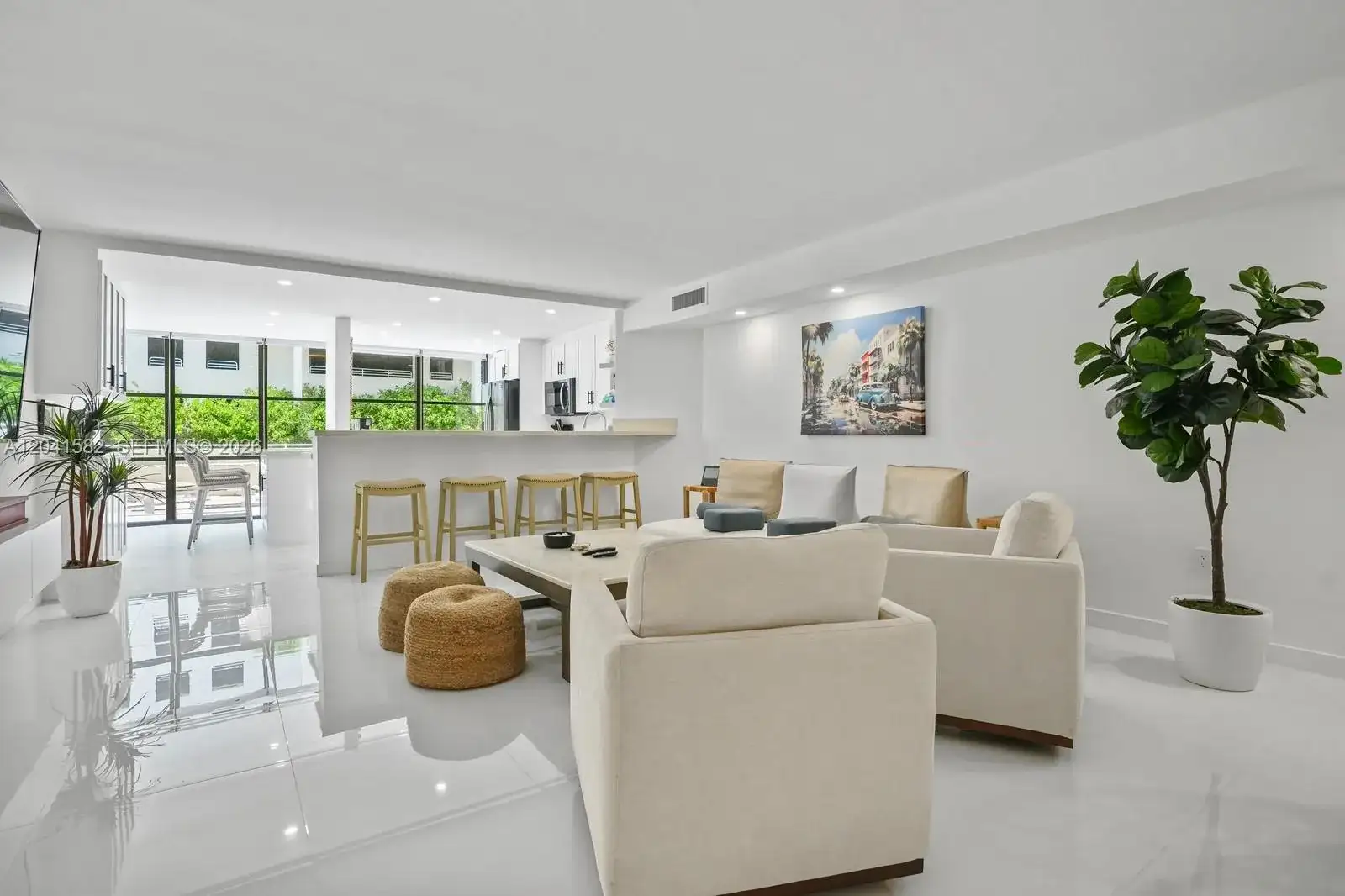 6423 Collins Ave # 203, Miami Beach FL 33141 photo 4