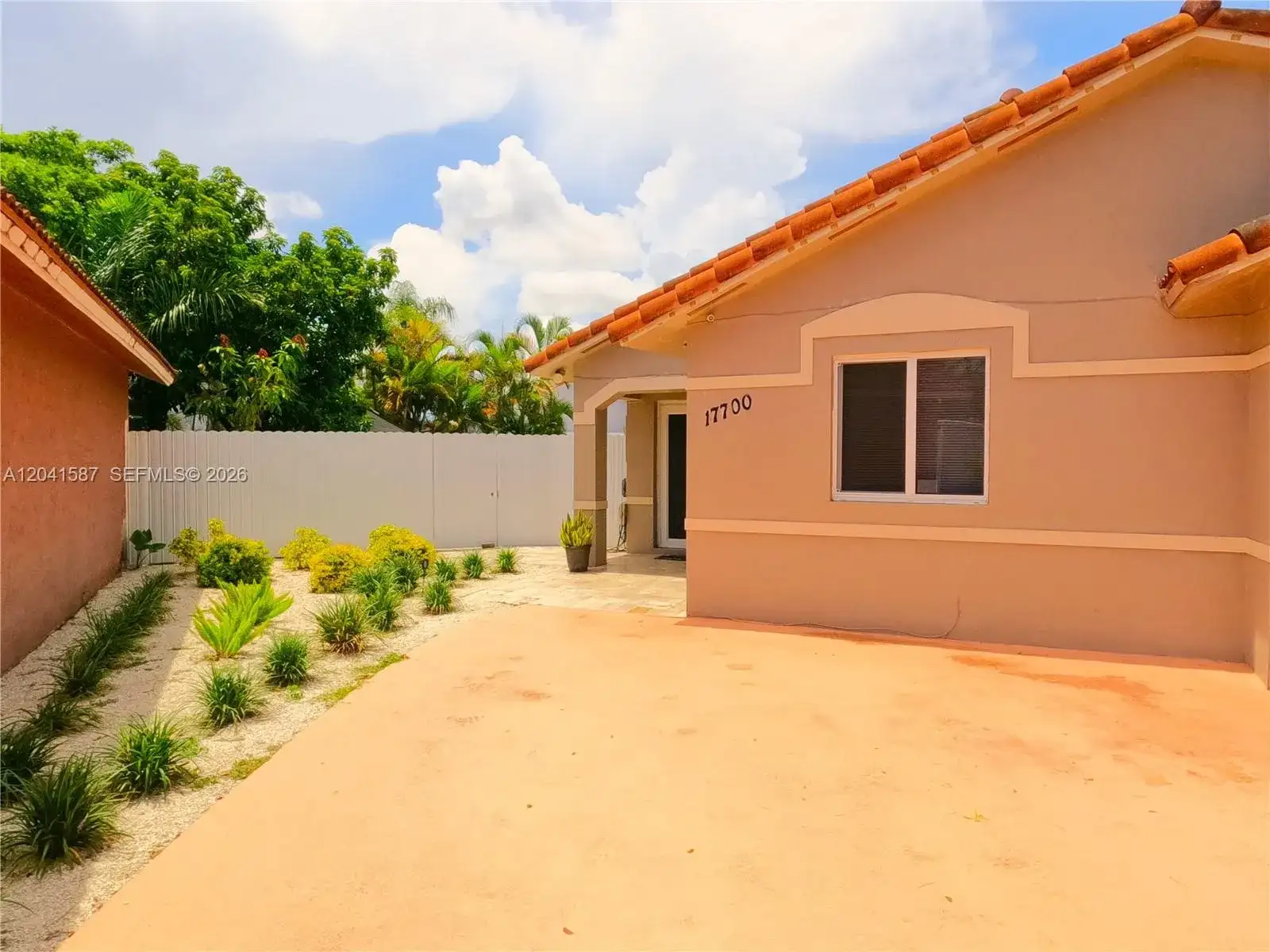 17700 SW 145th Ave, Miami FL 33177 photo 2